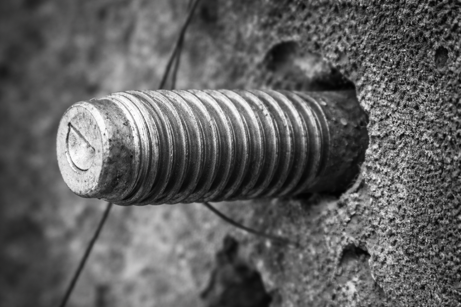 Prigionieri filettati: caratteristiche e applicazioni